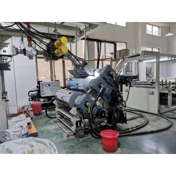 開放式冷水機(jī)，水冷式冷水機(jī)<div   id=